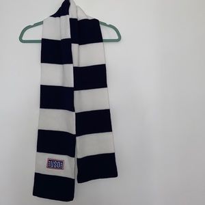 USO Scarf